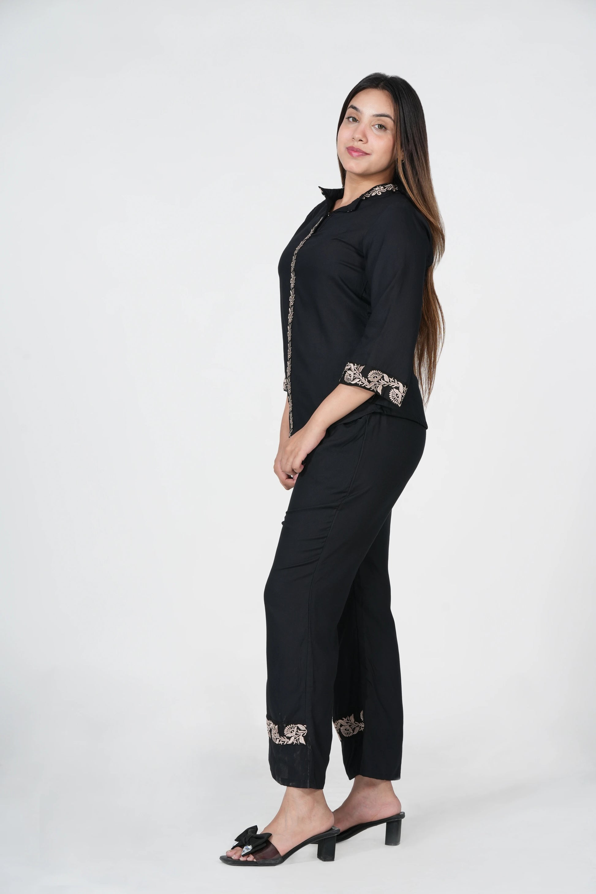🖤 Editor’s pick – black detail co-ord set